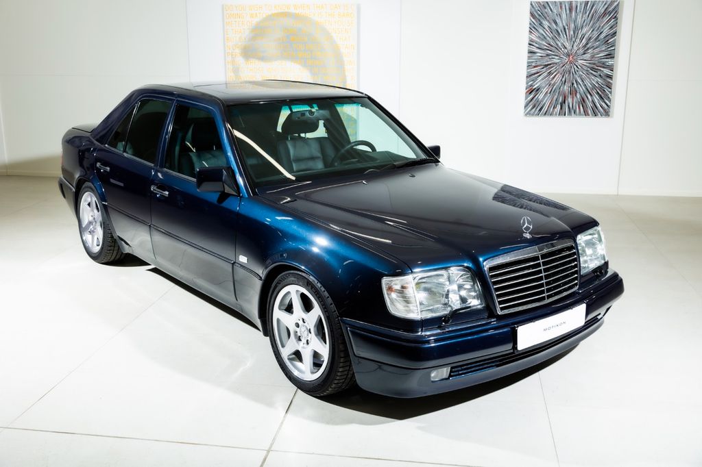 Mercedes-Benz E 500
