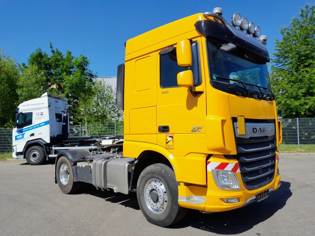 Fahrzeugabbildung DAF FT XF 530 SC PXP, 4x4, Kipphydraulik