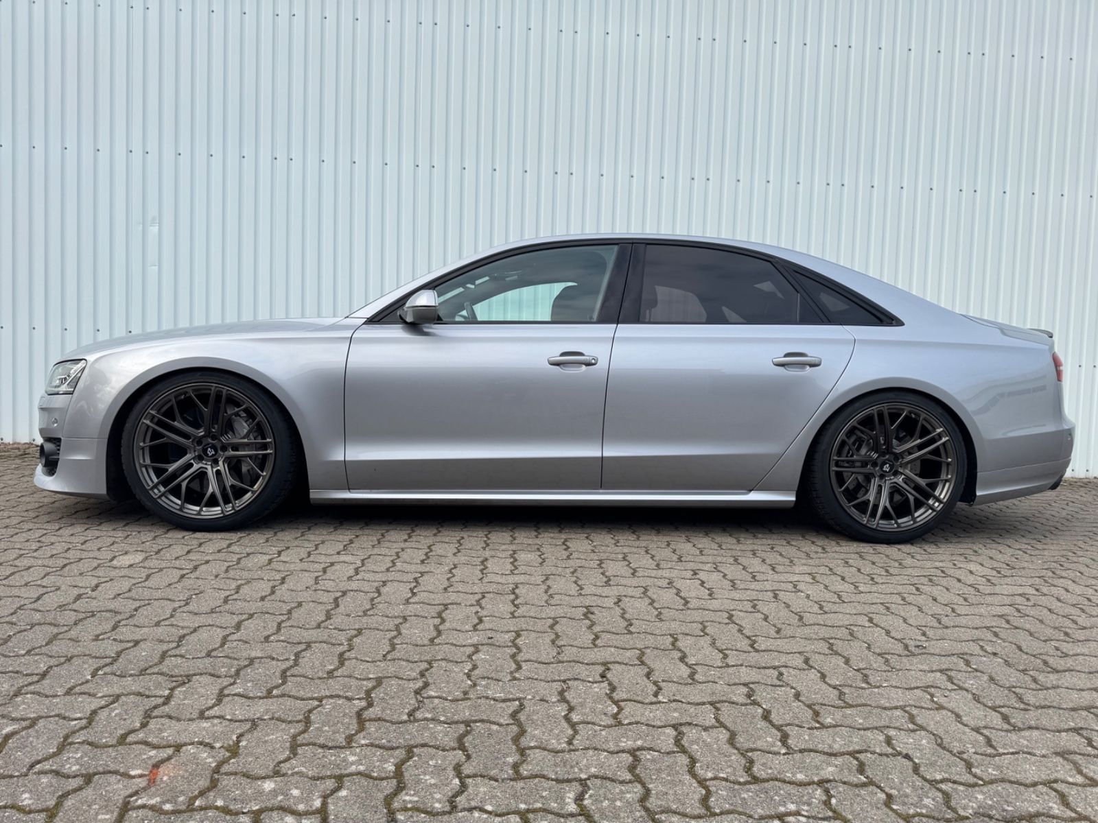 AUDI S8+, tadelloser Zustand, Top Ausstattung!