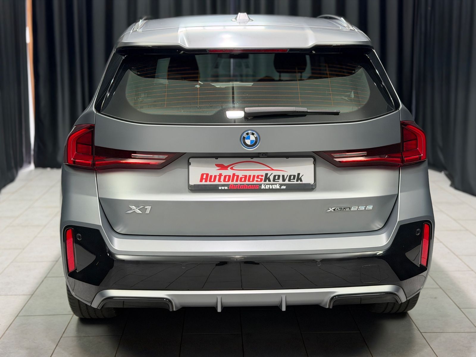 Fahrzeugabbildung BMW X1 xDrive 25e M Sport |HiFi|LED|1.HAND