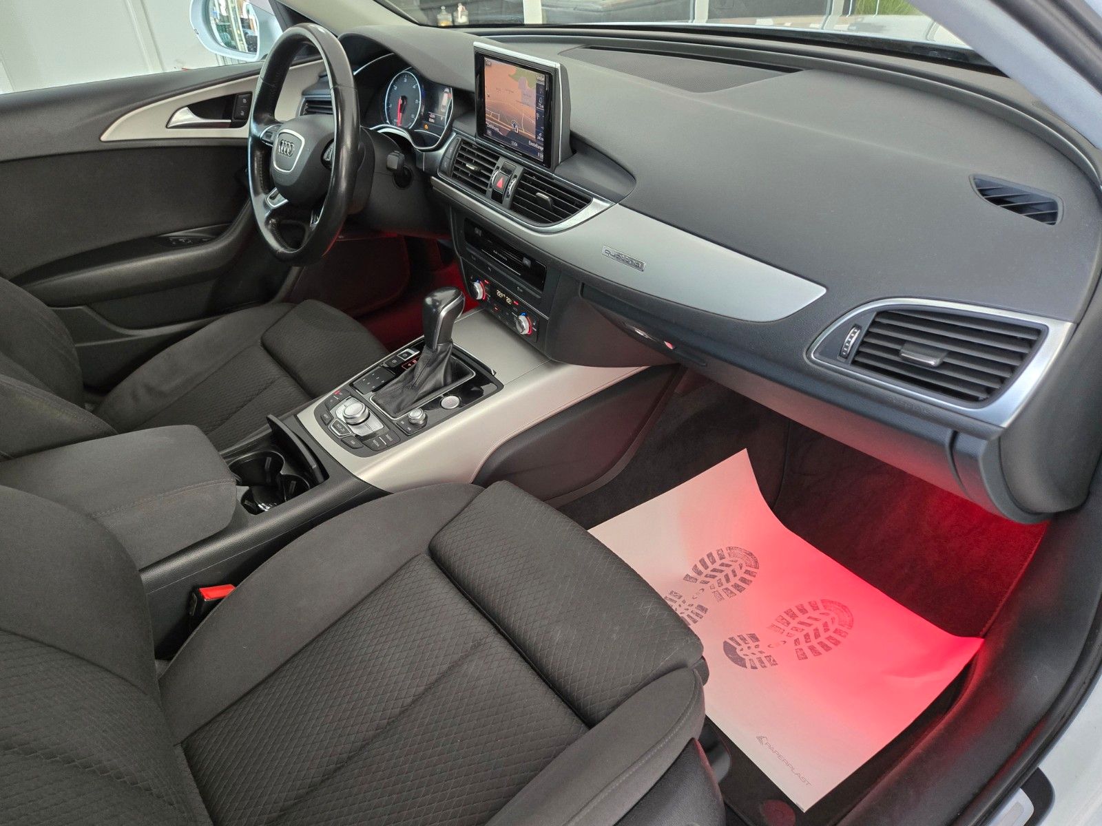 Fahrzeugabbildung Audi A6 Avant 2.0 TDI quattro