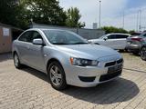 Mitsubishi Lancer Lim. Invite 1 Hand - gebrauchte Mitsubishi Lancer aus dem Jahr 2010