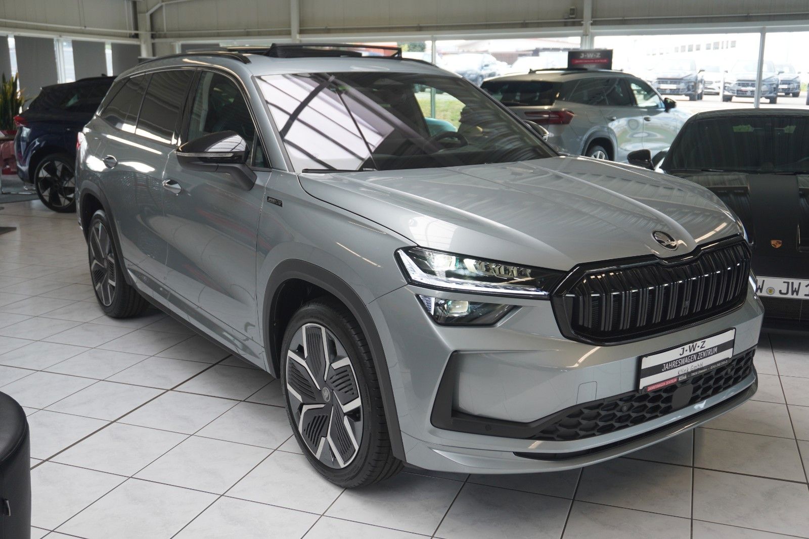 Skoda Kodiaq Sportline2.0 tdi DSG 4x4*7SITZE*AHK*PANO* imagem 3