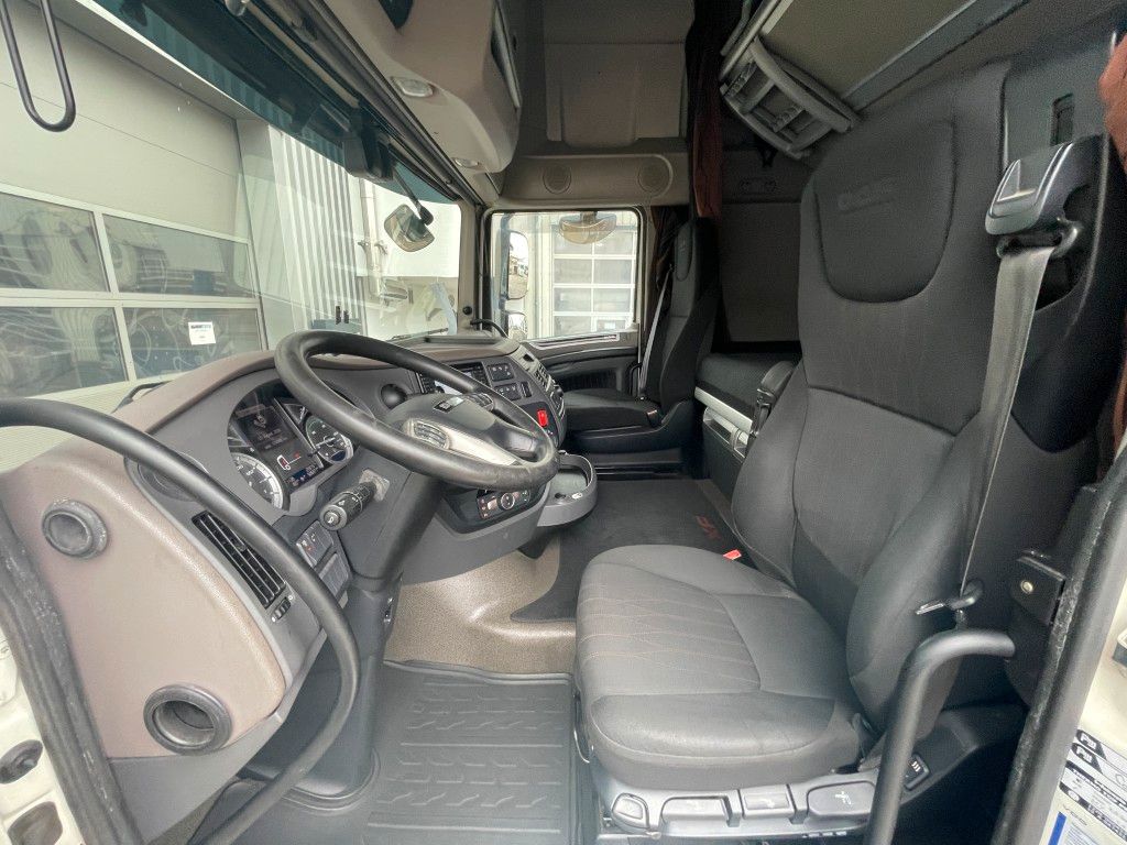 Fahrzeugabbildung DAF FT XF 480 SSC