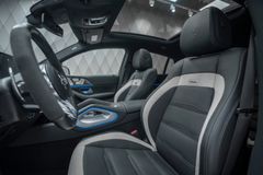 GLE 63 AMG COUPE BLACK / BLACK CARBON