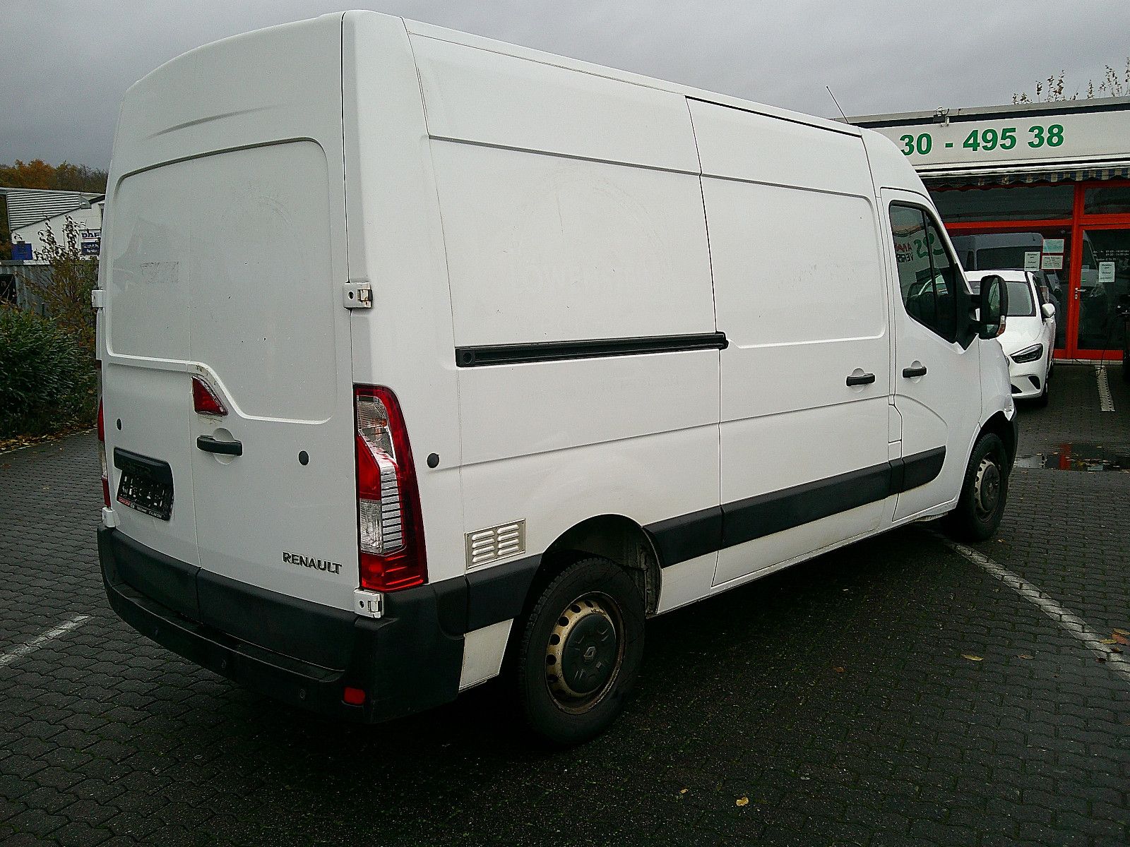 Fahrzeugabbildung Renault Master III Kasten L2H2 HKa 3,5t/ 1. Hand