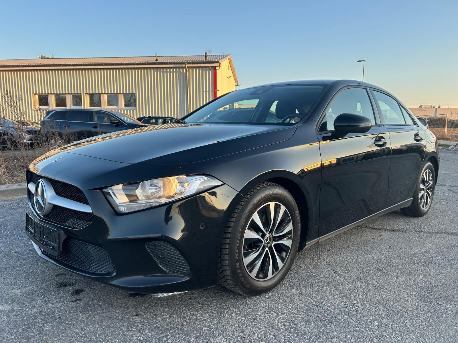 Mercedes-Benz A 180d A Limousine