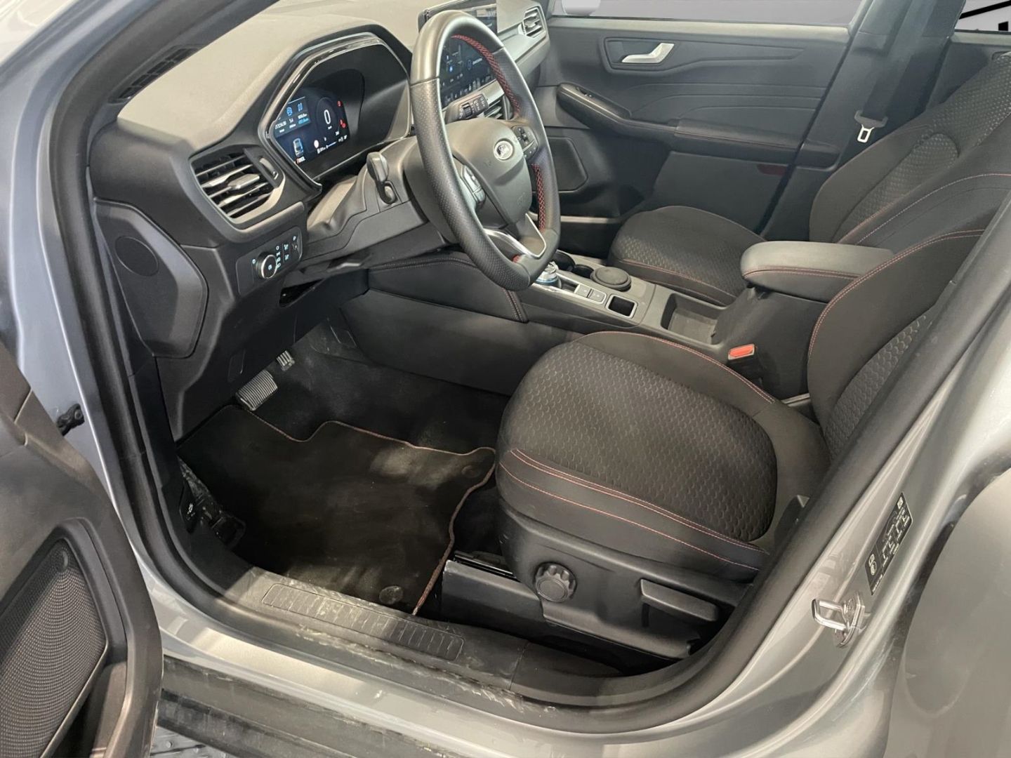 Fahrzeugabbildung Ford Kuga Hybrid ST-Line Navi Digitales Cockpit LED