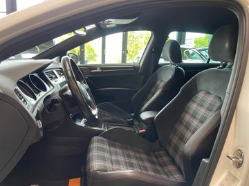 Volkswagen Golf VII Lim. GTI Performance BMT *ACC*BI-XENON*