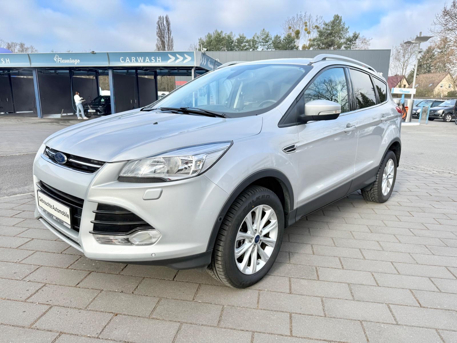 Ford Kuga Titanium,Automatik,Navi,Leder,4x4,