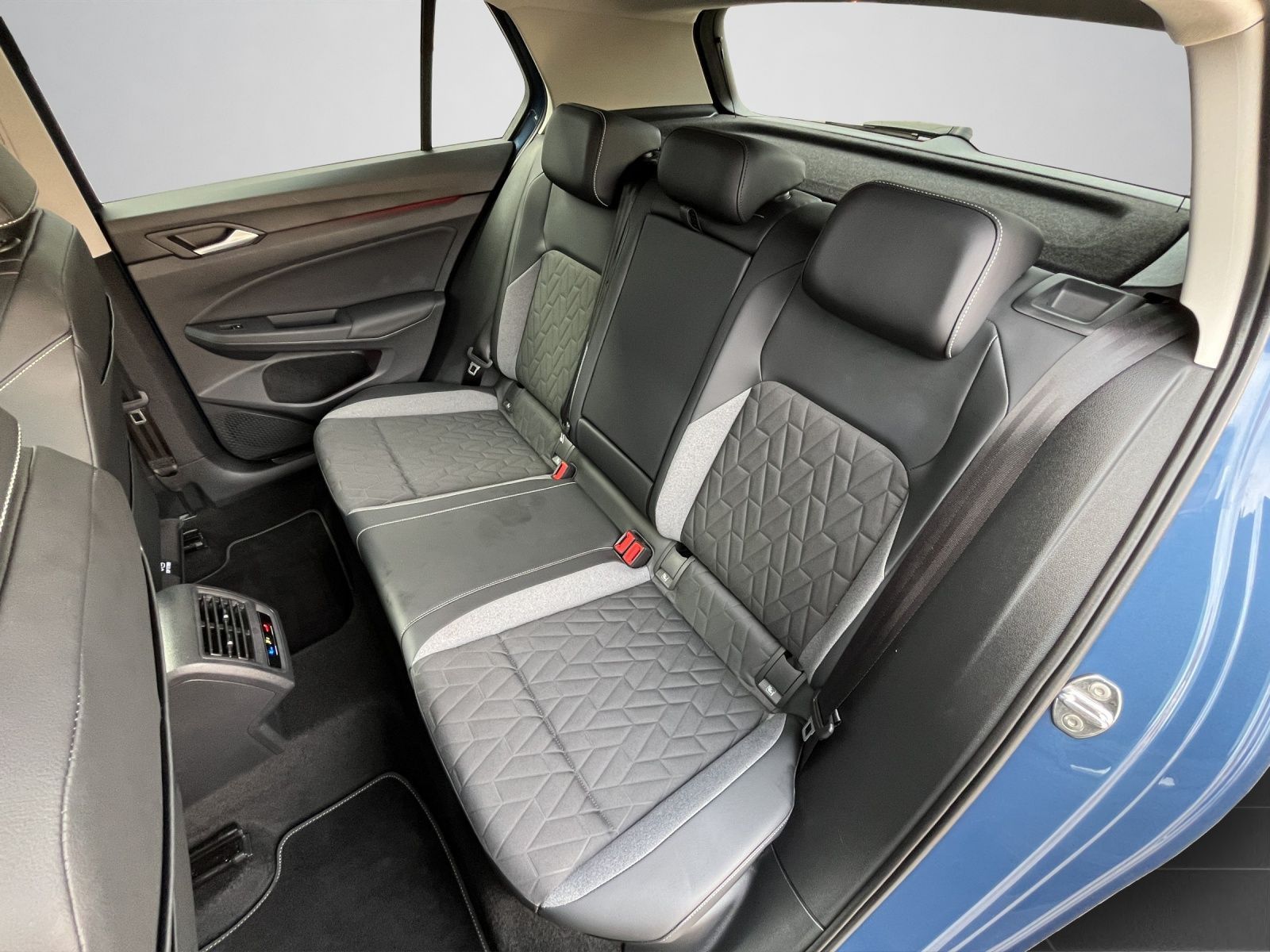 Volkswagen Golf - Bild 15