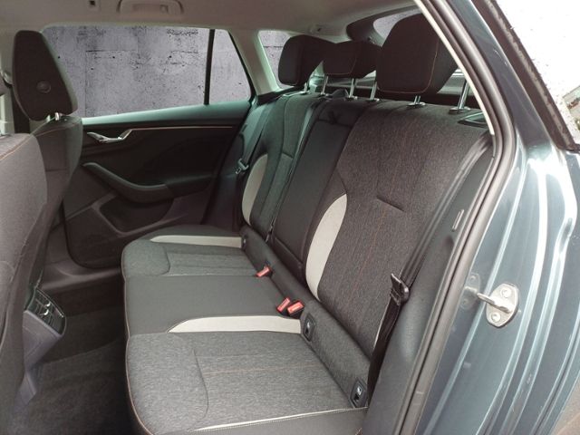 Kamiq 1.5 TSI Style DSG/ACC/AHK/NAVI/LED/SHZ/KLI