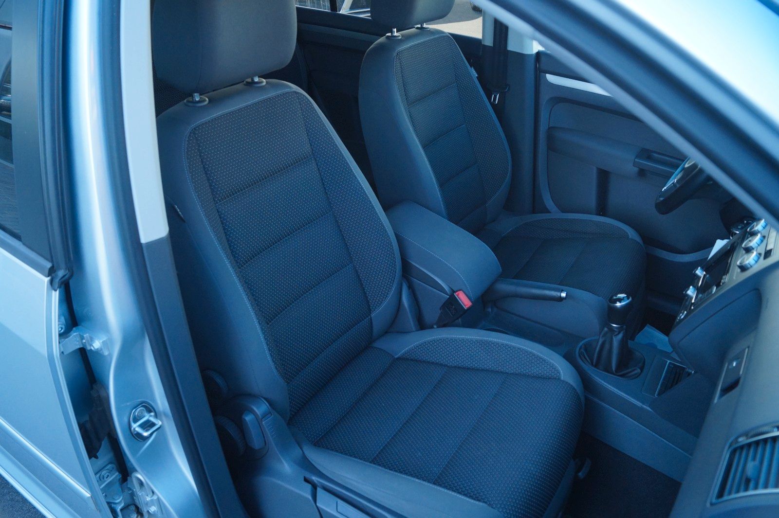 Fahrzeugabbildung Volkswagen Touran Comfortline 1.Hand *TÜV neu+Garantie