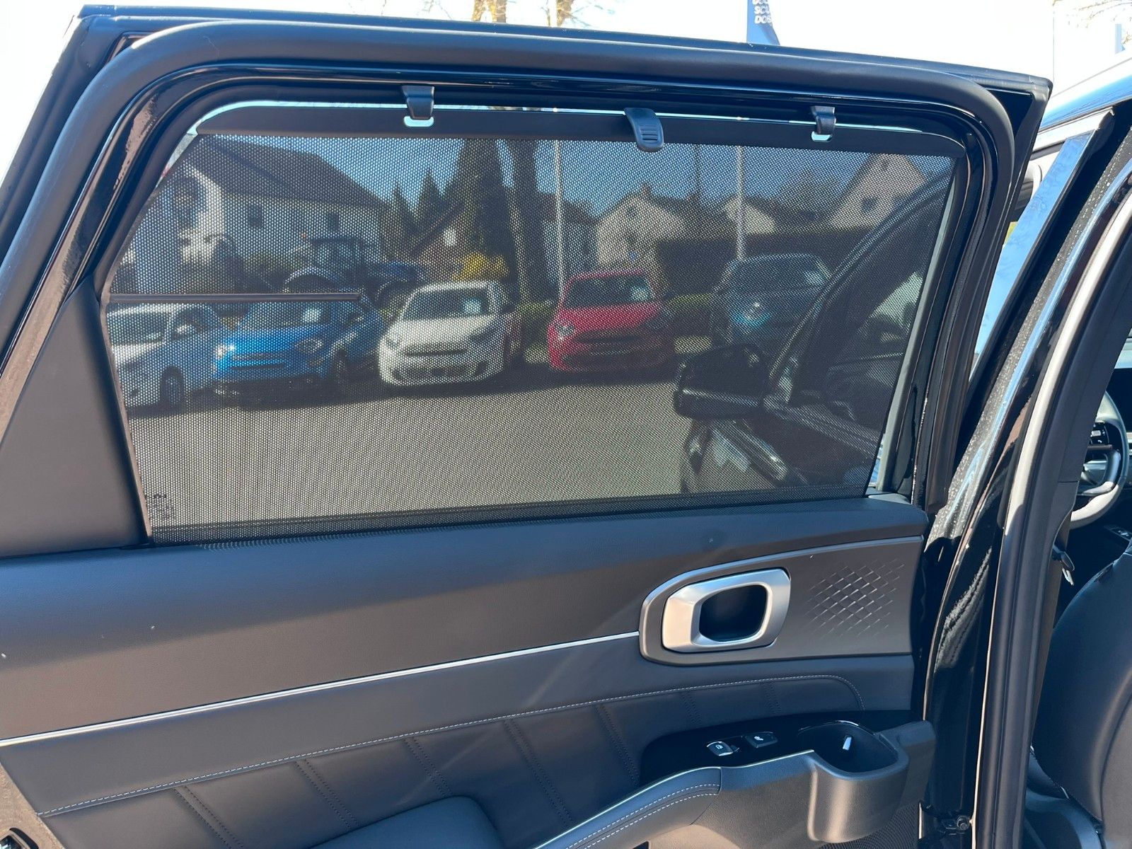 Fahrzeugabbildung Kia Sorento Platinum 4WD 7-Sitzer Pano Leder uvm.