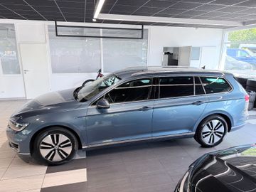 Volkswagen Passat Variant - 8