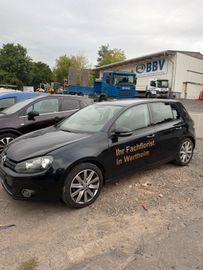 Volkswagen Golf - 1