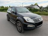Ssangyong Rexton 2.0D 4x4 7-Sitzer Leder Navi AHK TÜV - Ssangyong Gebrauchtwagen von 2013