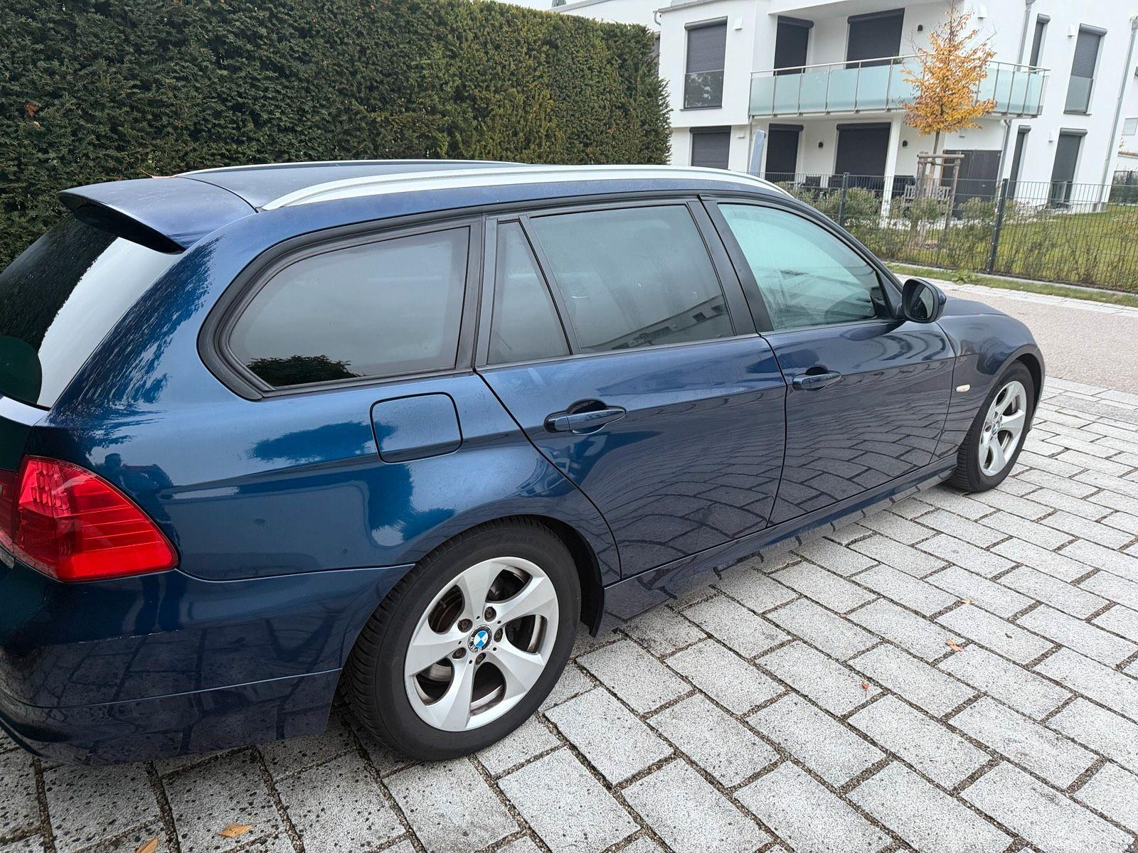 BMW 320 2011 — photo 5