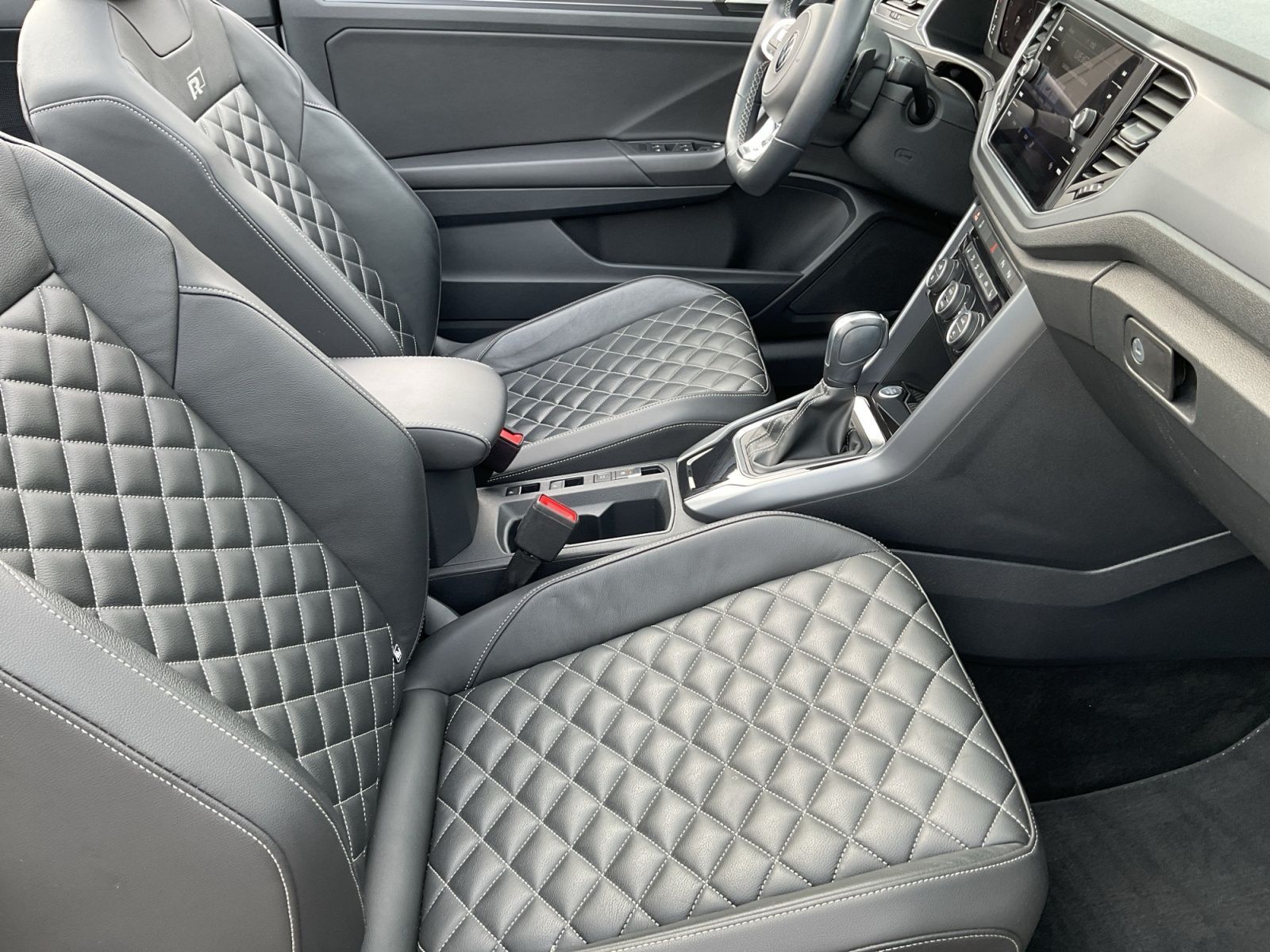 Volkswagen T-Roc - Bild 15