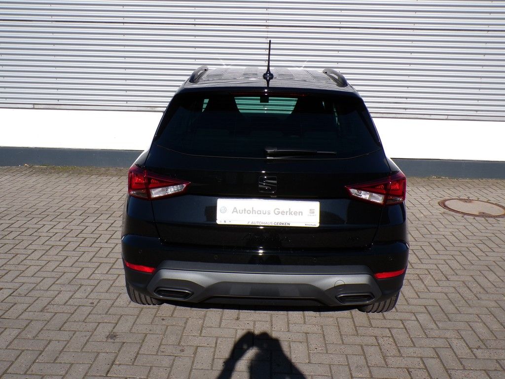 Fahrzeugabbildung SEAT Arona 1.5 TSI DSG FR Black Edition*LED*AHK*