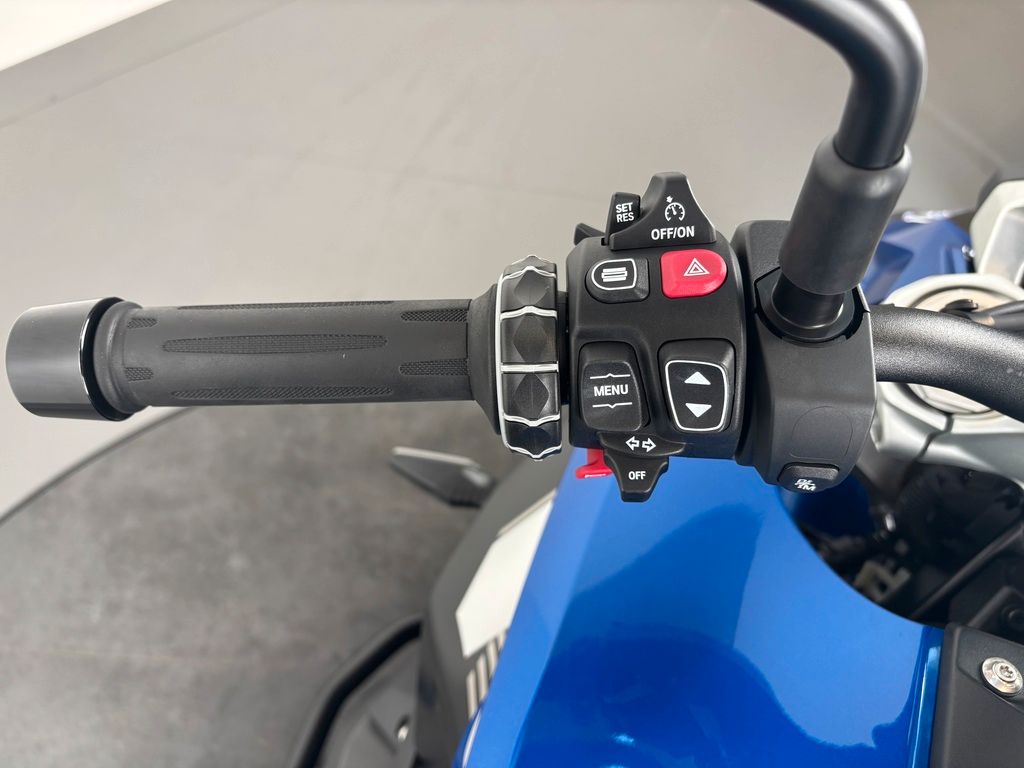 Fahrzeugabbildung BMW R 1300 R ASA *3 PAKETE *NEUWERTIG ASA