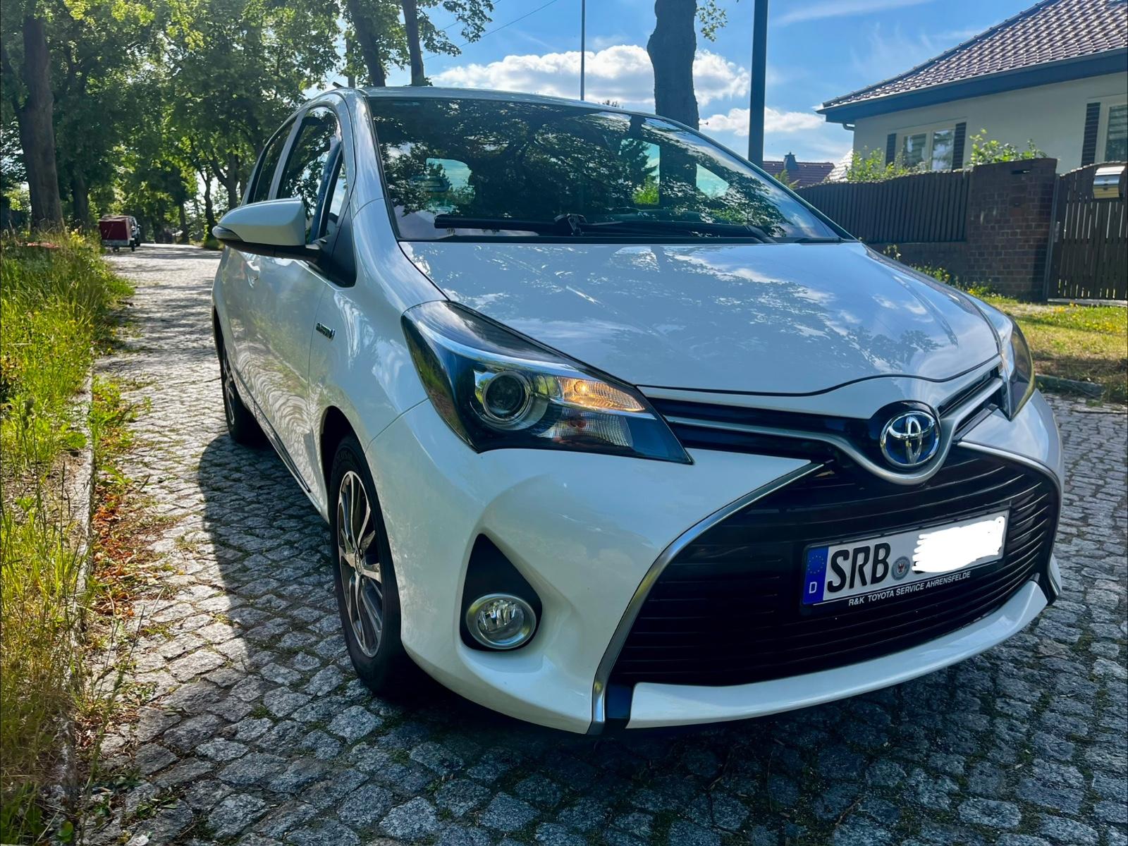 Toyota Yaris Hybrid 