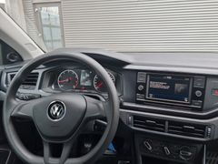 Fahrzeugabbildung Volkswagen Polo 1.0 Trendline PDC SHZ DAB+ KLIMA