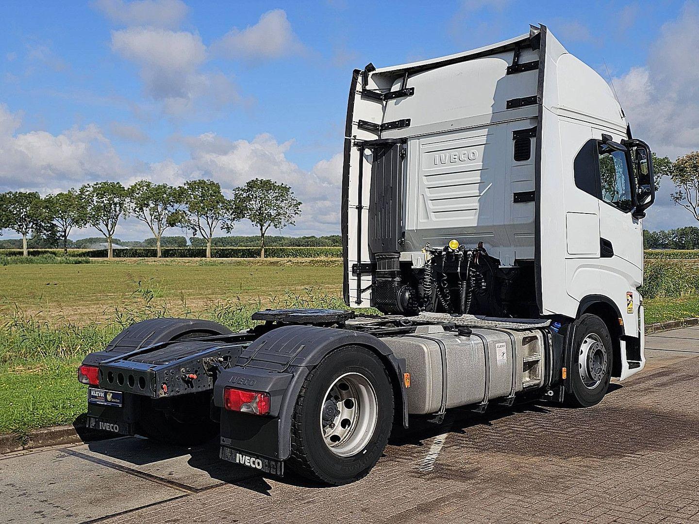 Iveco S-WAY AS440S49
