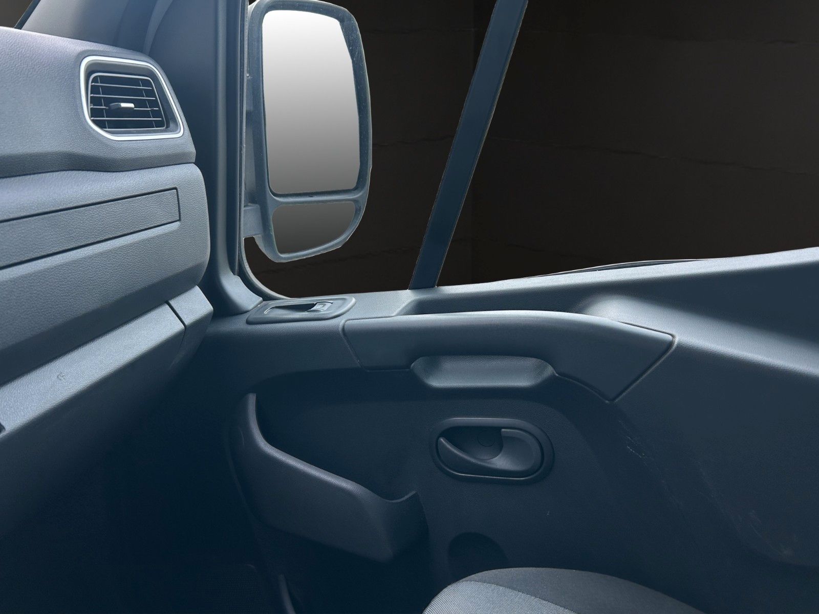 Fahrzeugabbildung Nissan Interstar L3H2 3,Connecta FWD ,Klima,Kamara