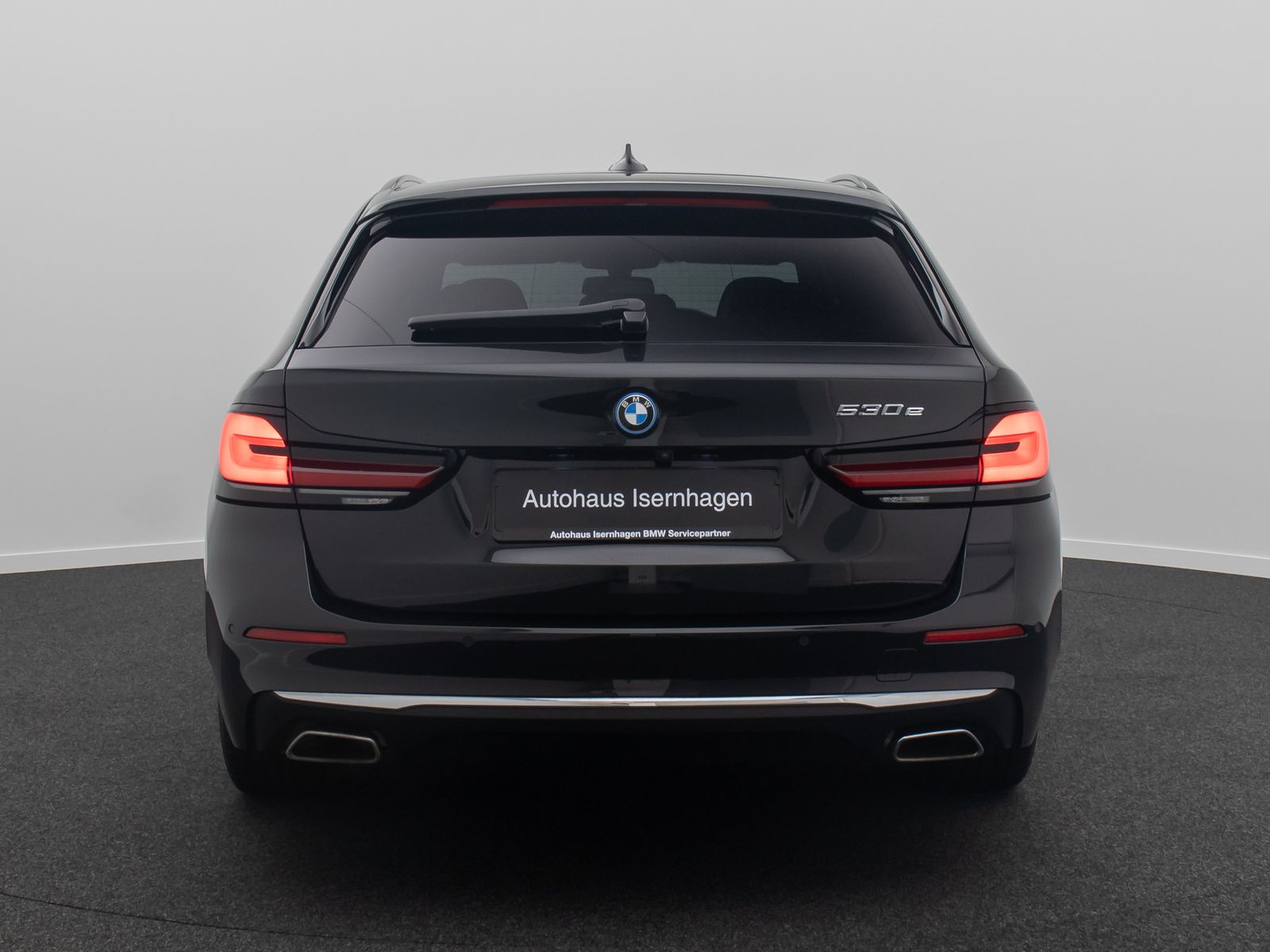 Fahrzeugabbildung BMW 530e Luxury Line HUD H/K DAB Laser Belüftung