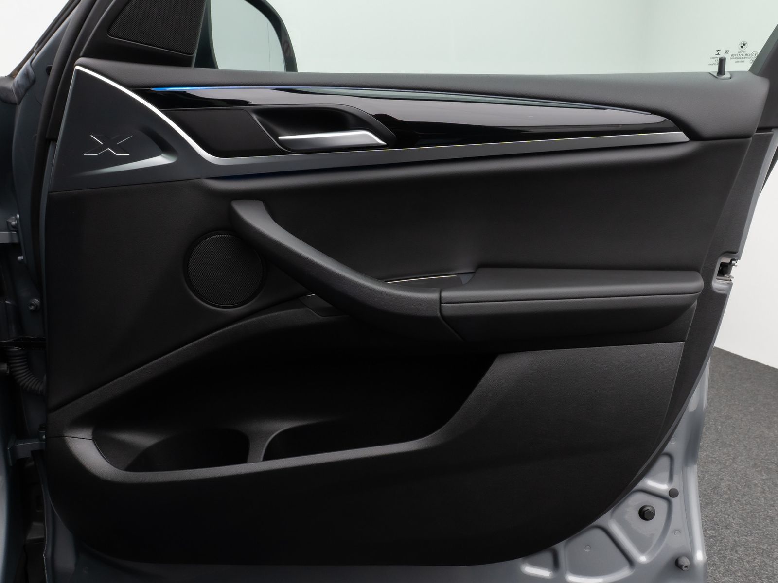 Fahrzeugabbildung BMW X3 xD30e Panorama Kamera DAB HiFi Lenkrhz Sport