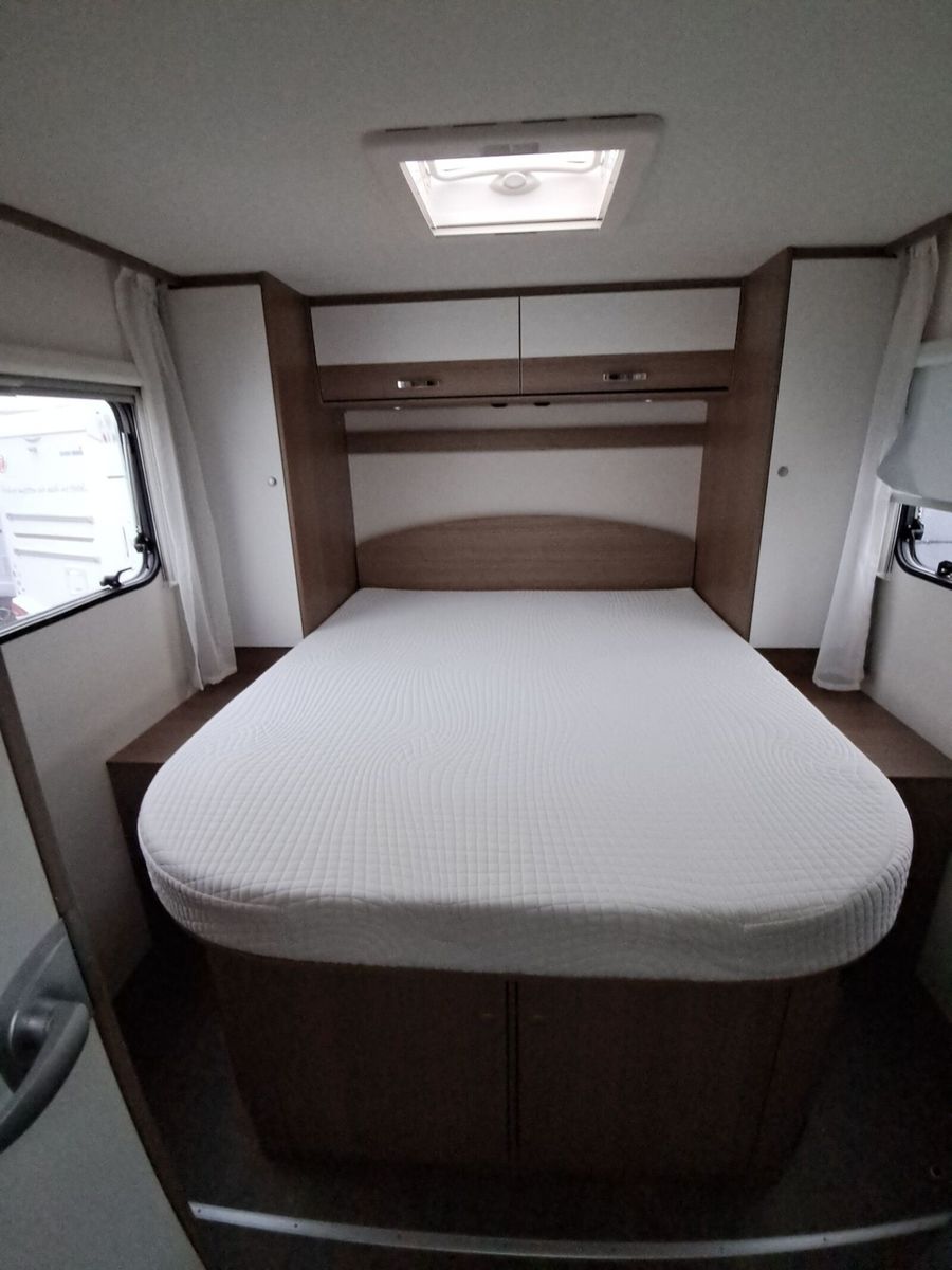 Fahrzeugabbildung Carado T 449 Markise,Sat,Fahrradträger, Radio, RFK