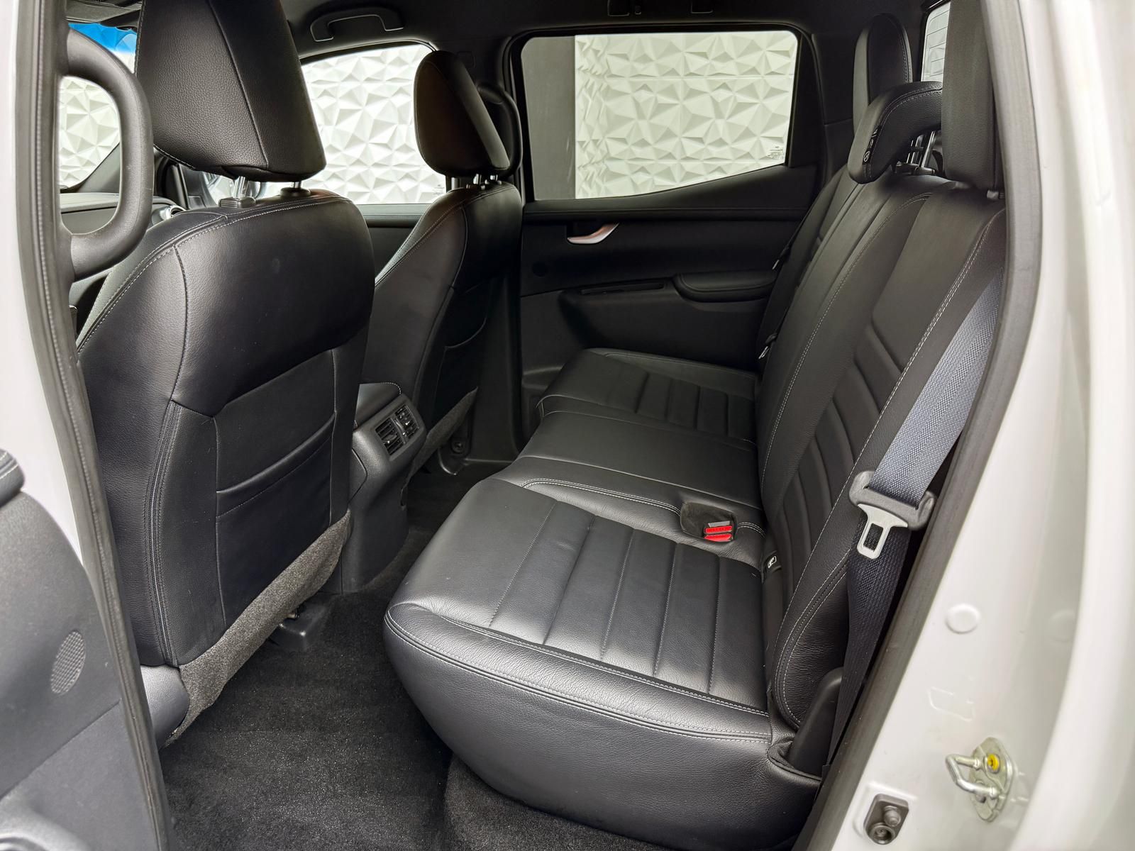 Fahrzeugabbildung Mercedes-Benz d POWER-EDITION/4MATIC/LED/KEYLES/360°/AHK
