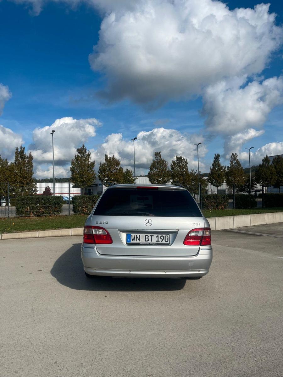 Mercedes-Benz E270 2004 — photo 5