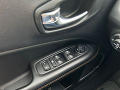 Fahrzeugabbildung Jeep Compass 1.4 MultiAir Limited *4WD*ACC*SHZ*ALPINE