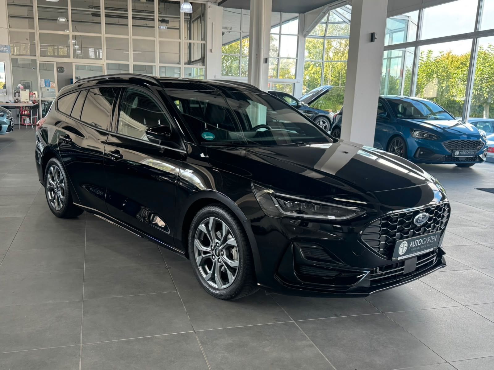 Ford Focus Turnier ST-Line*NAVI*PANORAMA*AHK* imagem 2