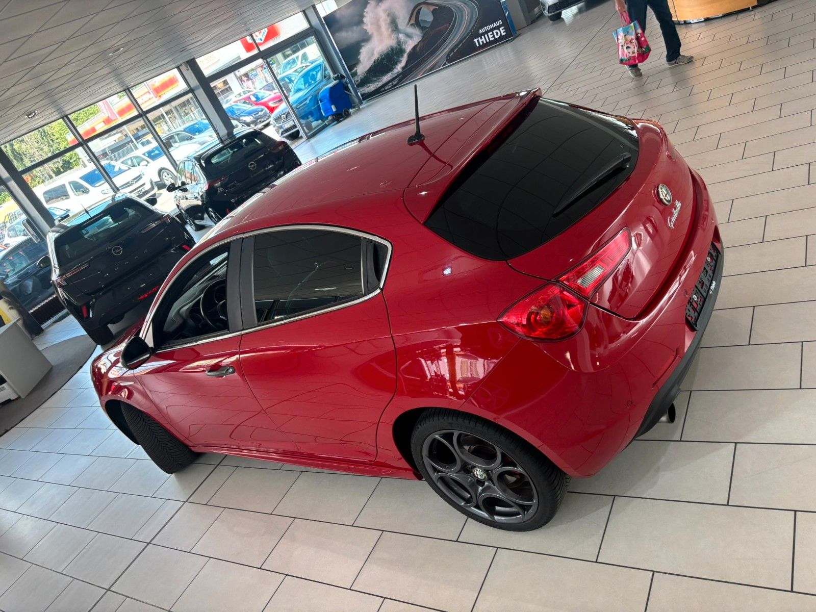 Fahrzeugabbildung Alfa Romeo Giulietta Turismo 1.4 QV-LINE NAVI/LEDER/PDC/TEM