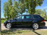Volkswagen Golf Variant 122 PS TÜV Bremsen Service NEU - Cars in Karlsruhe: bis 5000 Euro