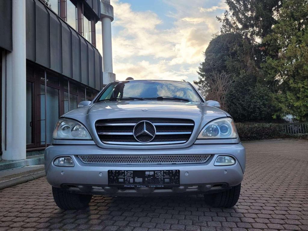 Mercedes-Benz ML 500