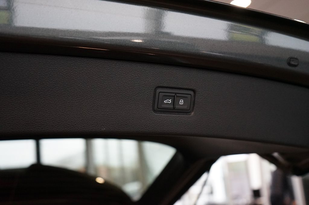 AUDI SQ7 TFSI | B&O | HuD | Pano | Laser | 7-Sitze AUDI SQ7 TFSI | B&O | HuD | Pano | Laser | 7-Sitze