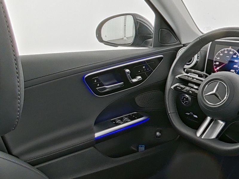 Fahrzeugabbildung Mercedes-Benz C 200 AMG Line*LED*Kamera*Memory*Totwin*CarPlay*