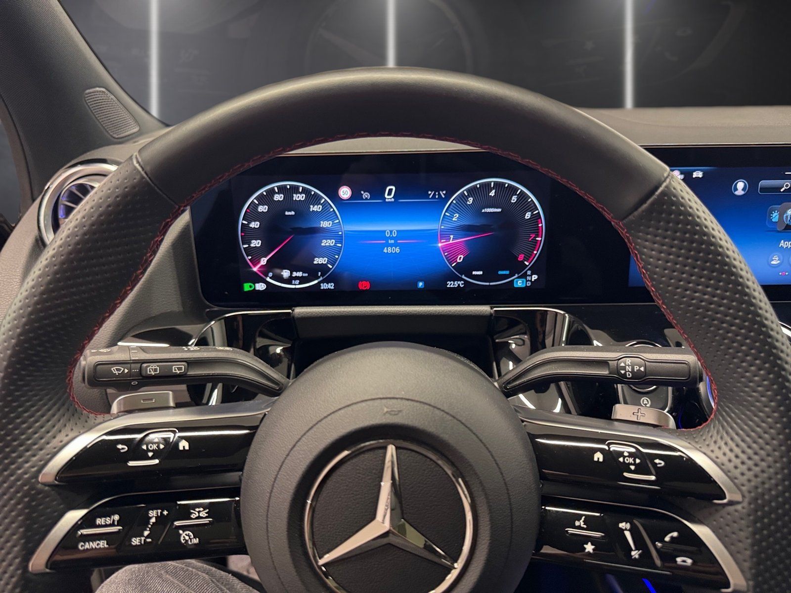 Fahrzeugabbildung Mercedes-Benz GLA 200 AMG*Panorama*Multibeam*Kamera*EasyPack*