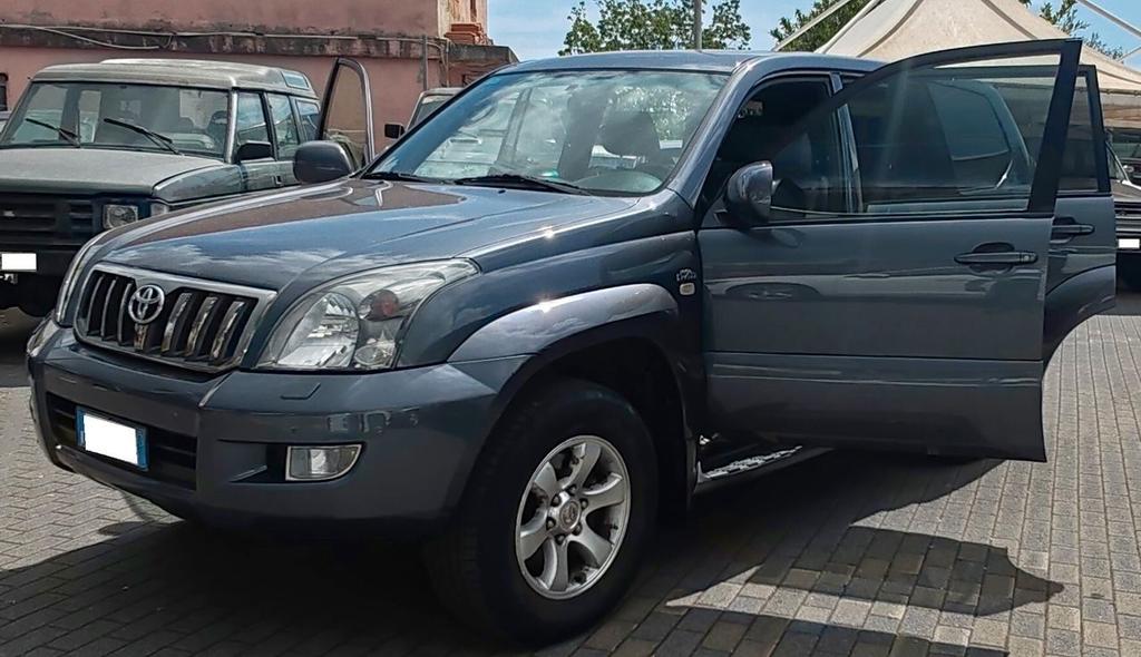 Toyota Land Cruiser