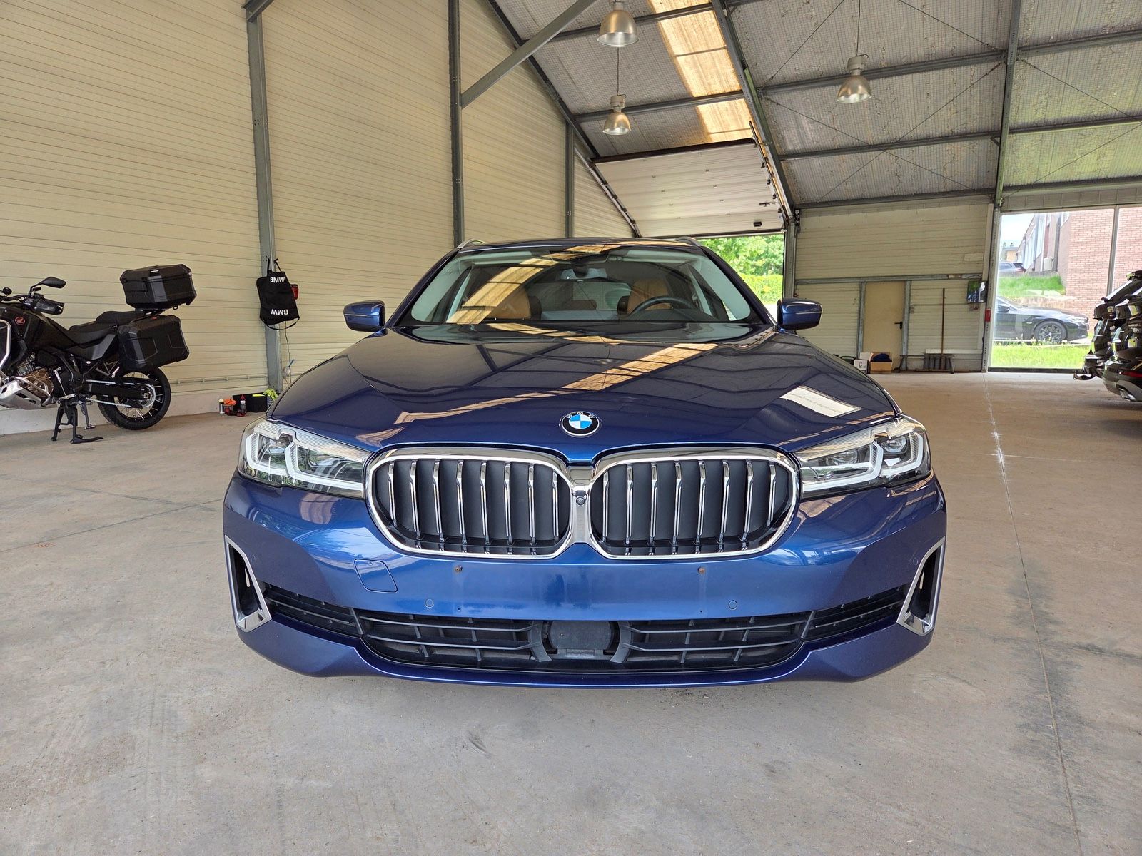 BMW 530e xDrive Luxury Line Massage/HUD/360 imagem 3