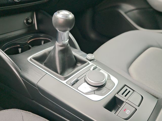 A3 Sportback 30 1.0 TFSI 6-Gang SHZ XENON NAVI