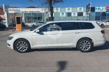 Volkswagen Passat - 8