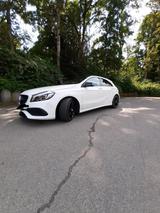 Mercedes-Benz  A 200 d Amg  Automatik - Mercedes-Benz A 200 mit Diesel-Antrieb: Kleinwagen