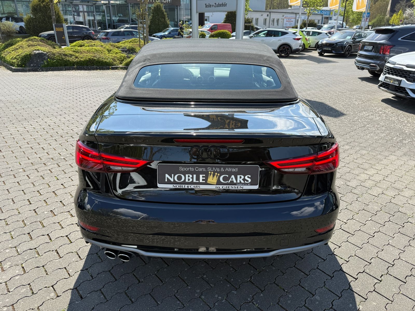 Fahrzeugabbildung Audi A3 Cabriolet 35 TFSI S line B&O ACC LED