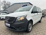 Mercedes-Benz Vito Tourer 114 CDI Pro 4x4 lang Automatik - Mercedes-Benz V 200: Kleinbus