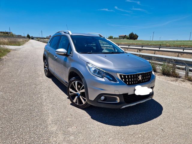 Peugeot 2008 BlueHDi 100 Allure